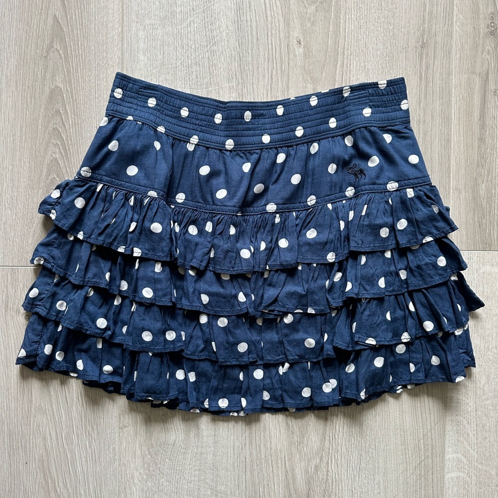 Abercrombie & Fitch Blue and White Polka Dot Ruffled Mini Skirt Size Medium